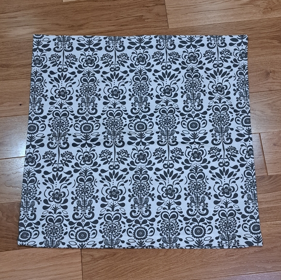 IKEA AKERKULLA Gray/White Floral Euro Pillow Cover Sham 26"x 26” - Picture 2 of 7